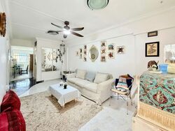 Blk 215 Tampines Street 23 (Tampines), HDB 3 Rooms #596561541
